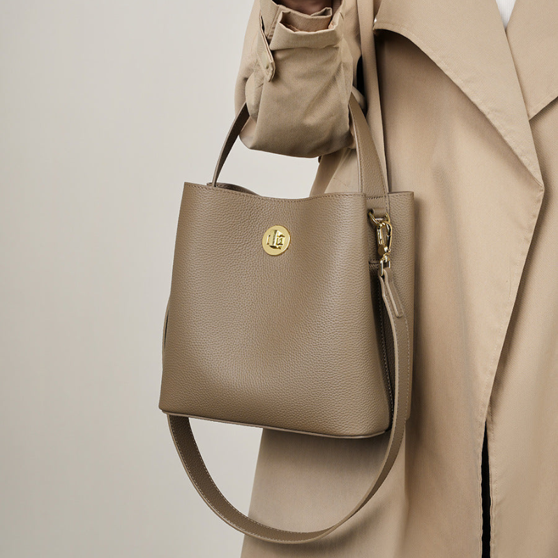 Bolso bandolera minimalista de piel de vaca suave para mujer