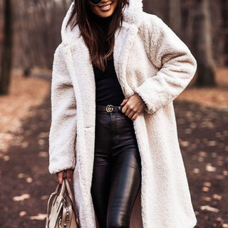 Bella | Chaqueta de borreguito de moda con capucha para mujer