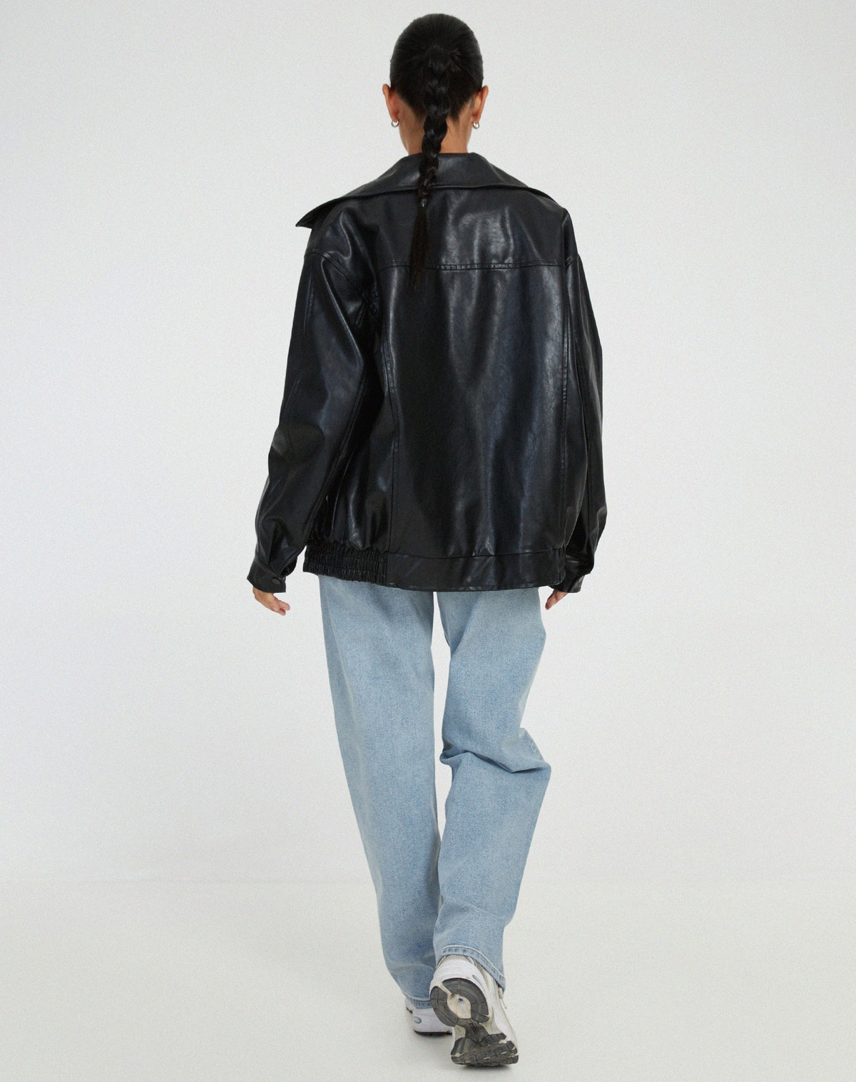 Vera | Chaqueta holgada de cuero vegano de estilo vintage para mujer