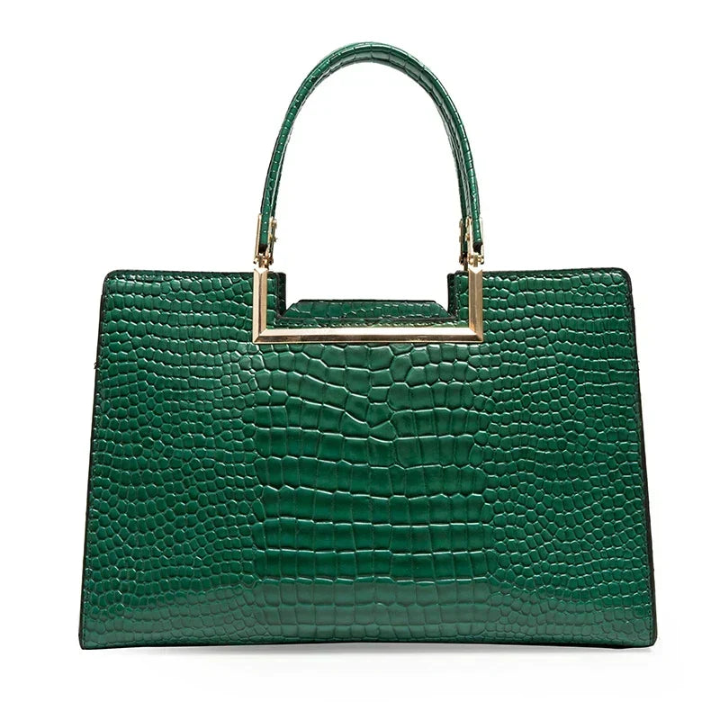 Conjunto de bolso y cartera de piel