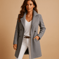 Haya | Abrigo largo elegante con botonadura para mujer