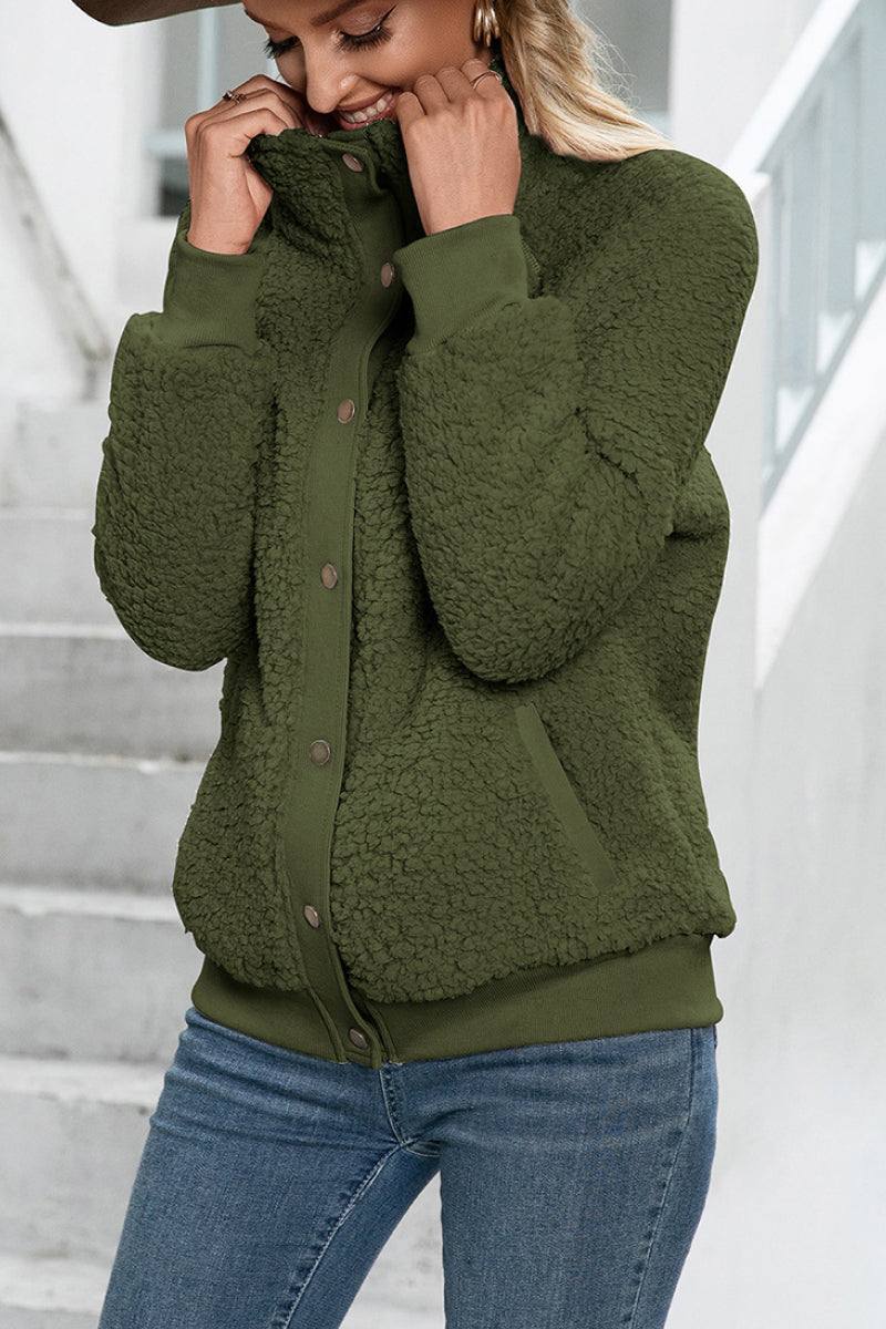 Edith | Chaqueta suave de borreguito de manga larga con botones para mujer