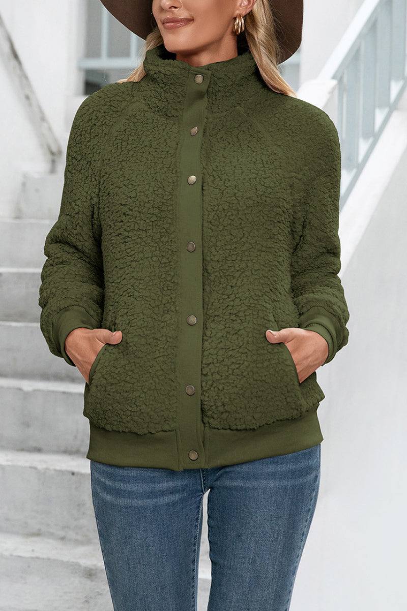 Edith | Chaqueta suave de borreguito de manga larga con botones para mujer
