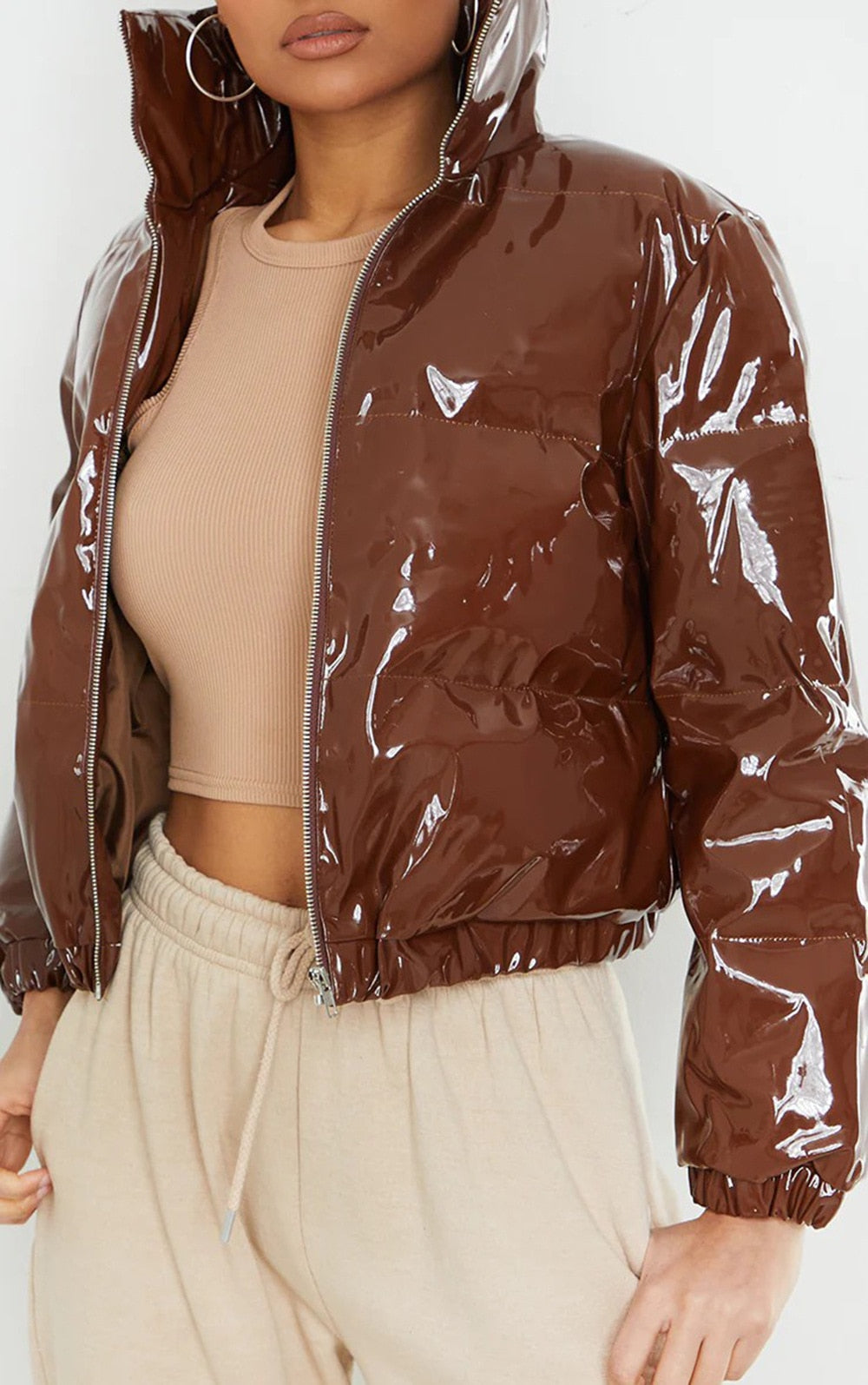 Chaqueta corta acolchada de invierno para mujer