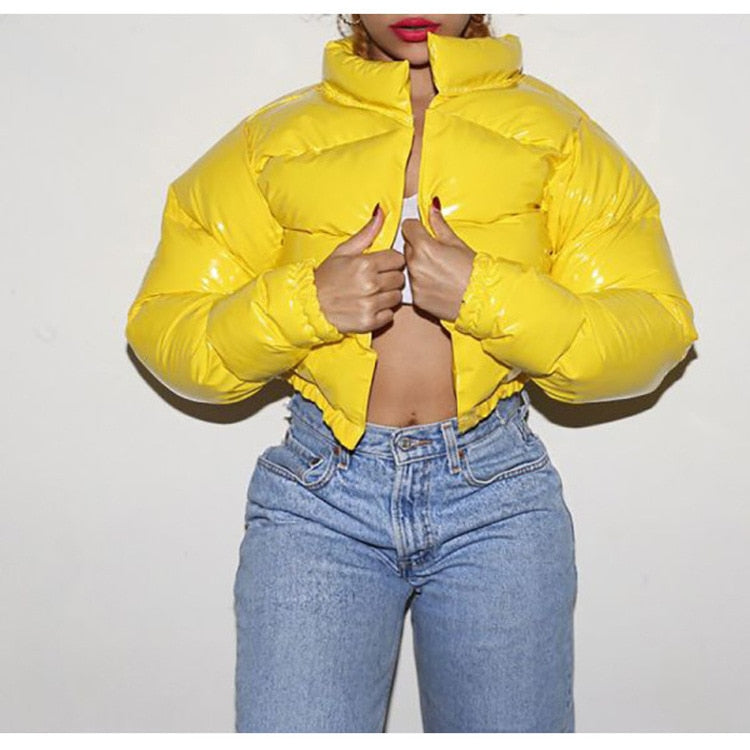 Chaqueta corta acolchada de invierno para mujer