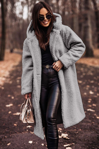 Bella | Chaqueta de borreguito de moda con capucha para mujer