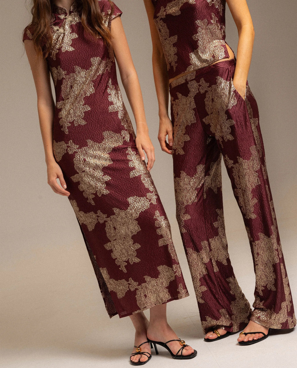 VESTIDO BLOOM · BURDEOS