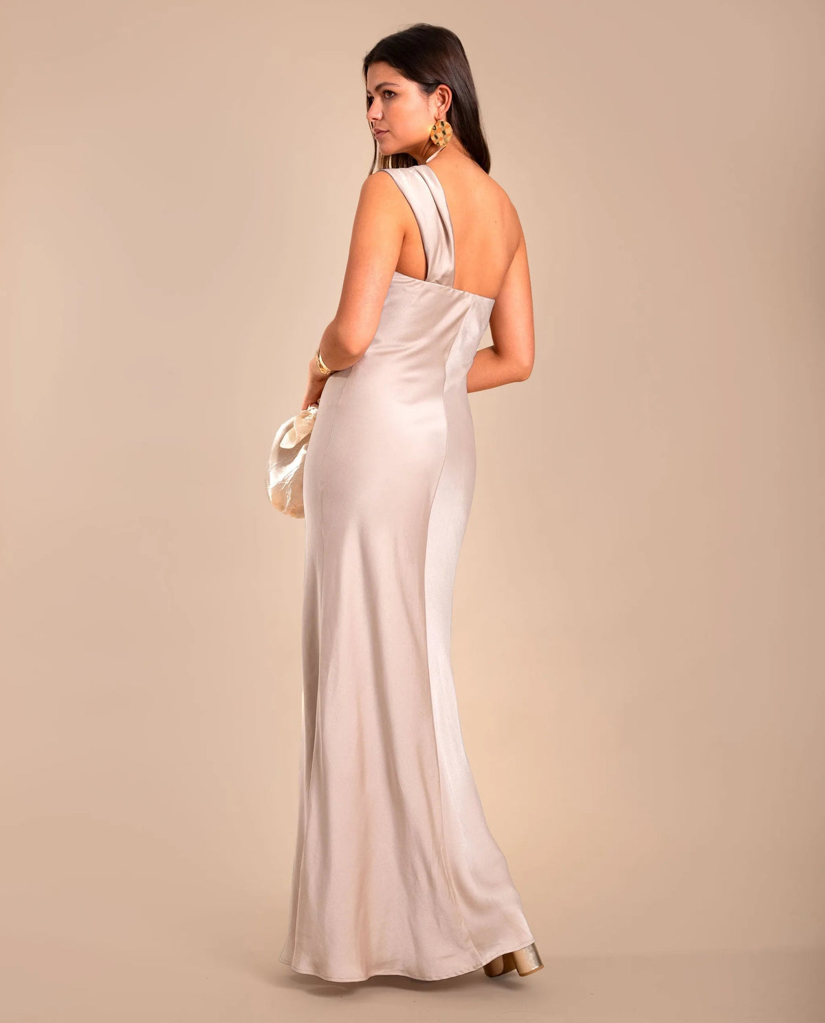 VESTIDO BELLA · BEIGE