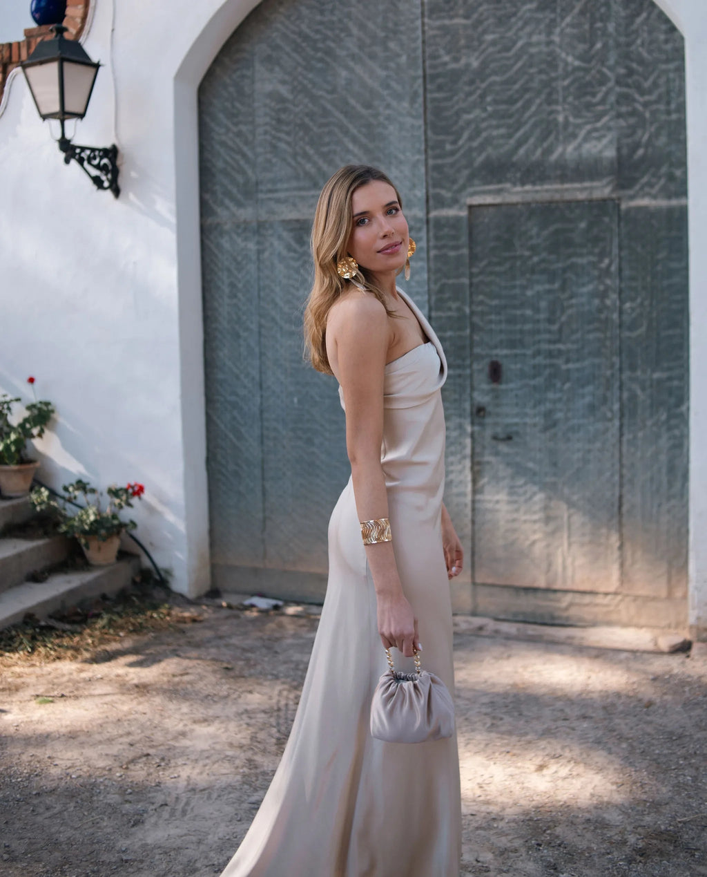 VESTIDO BELLA · BEIGE