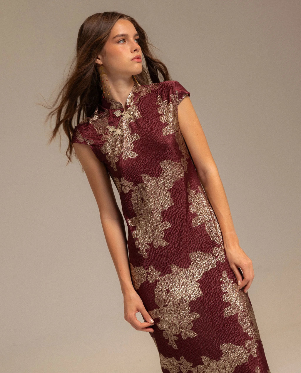 VESTIDO BLOOM · BURDEOS