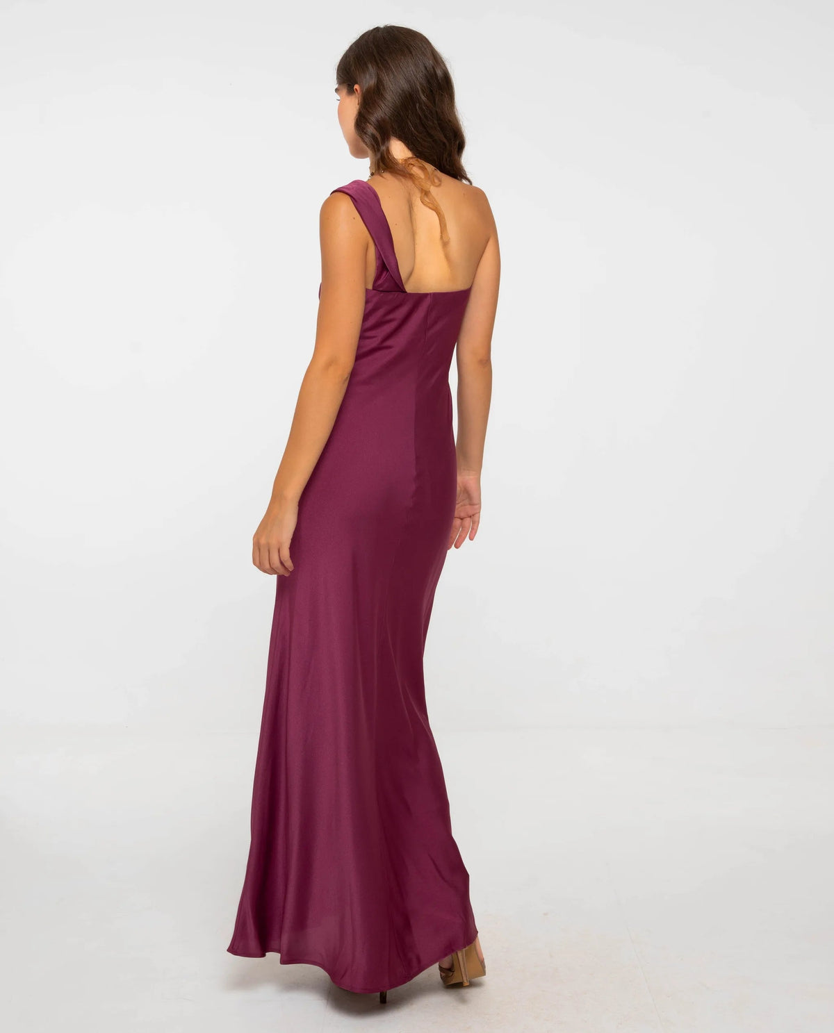 VESTIDO BELLA · CIRUELA