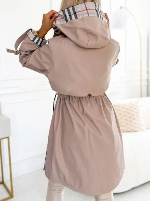 Nadine | Gabardina informal con capucha para mujer